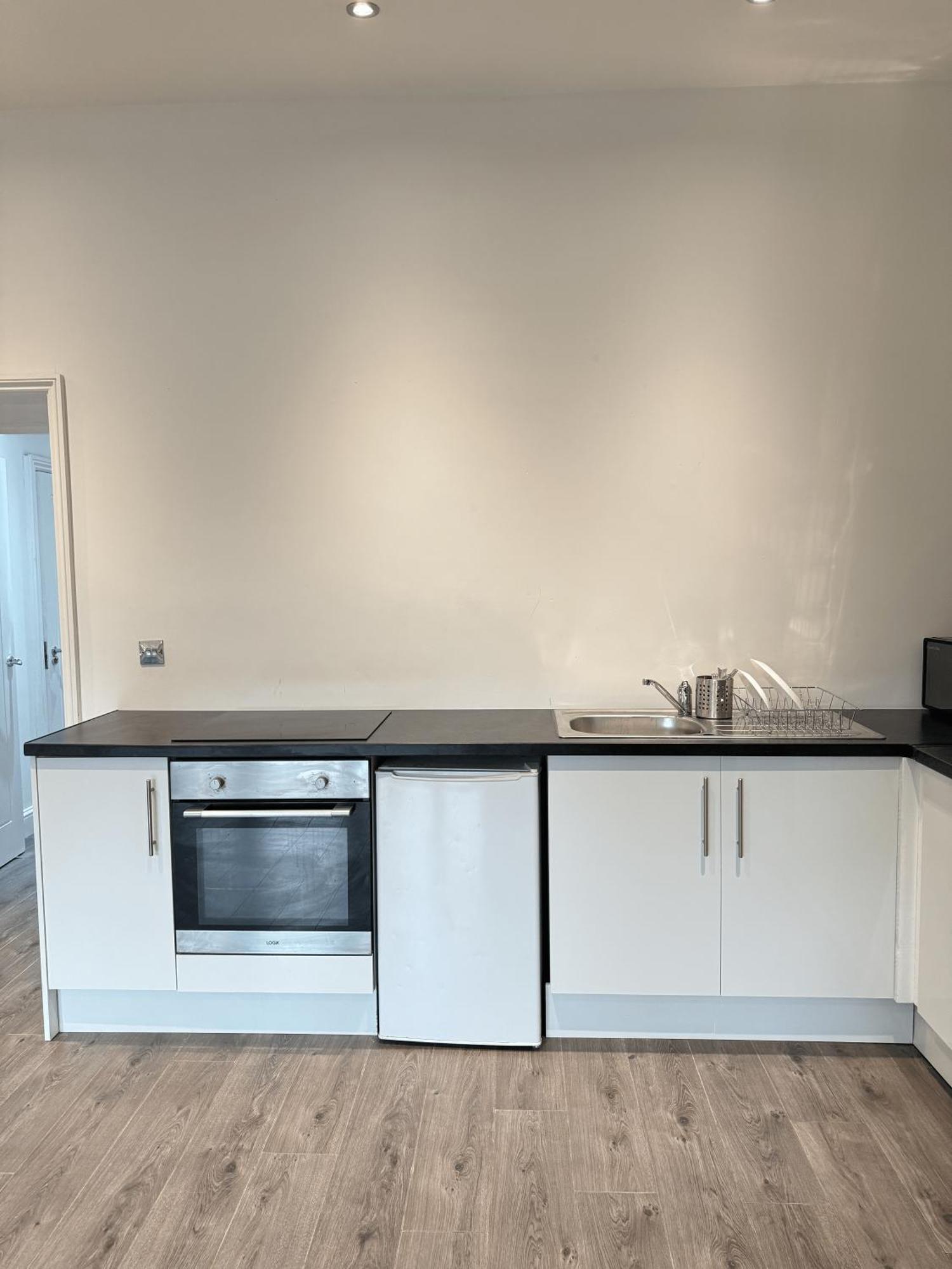 En-Suite Bedroom For Up To 4! Sofa Bed - Near Stratford 런던 외부 사진