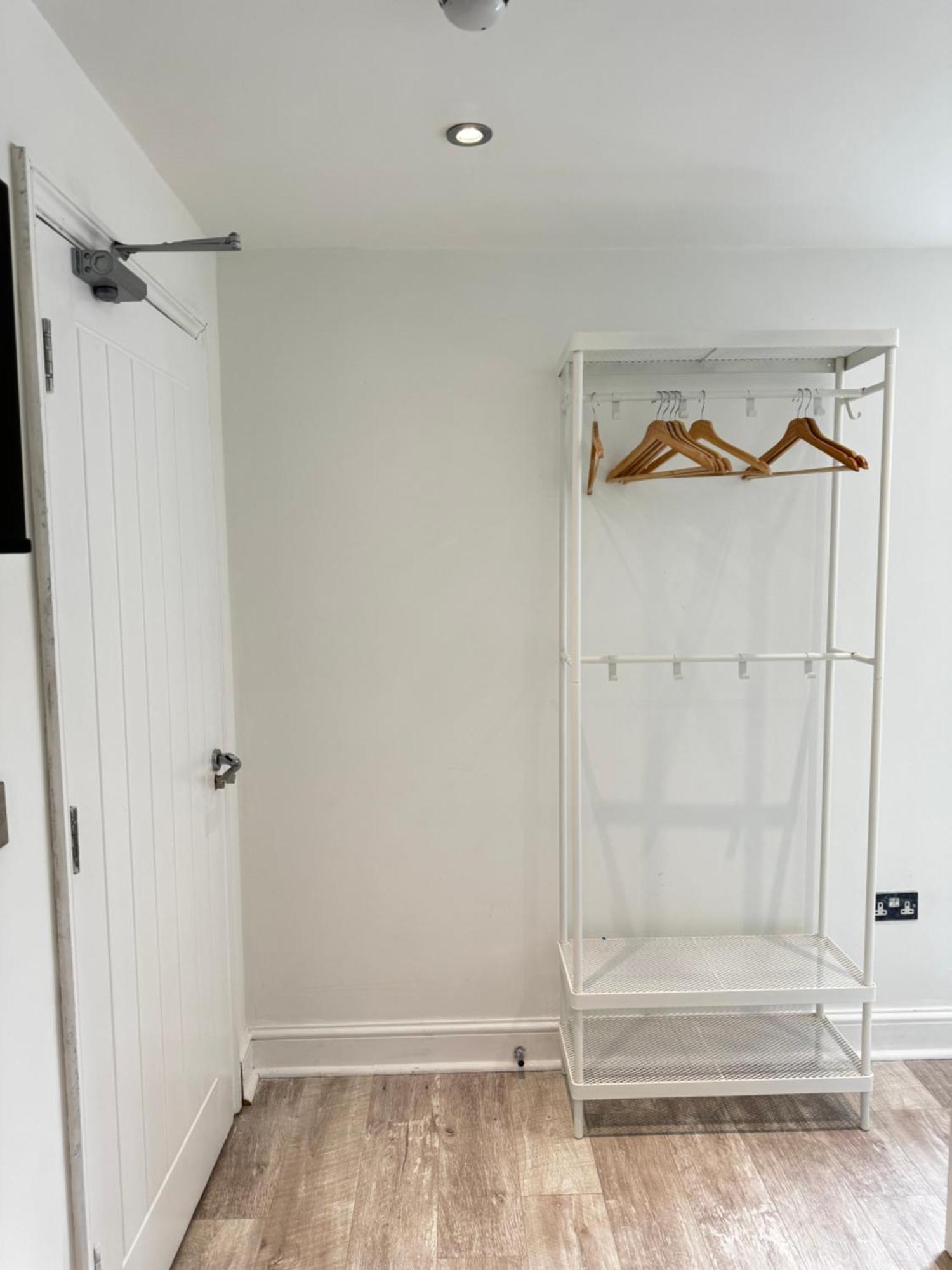 En-Suite Bedroom For Up To 4! Sofa Bed - Near Stratford 런던 외부 사진